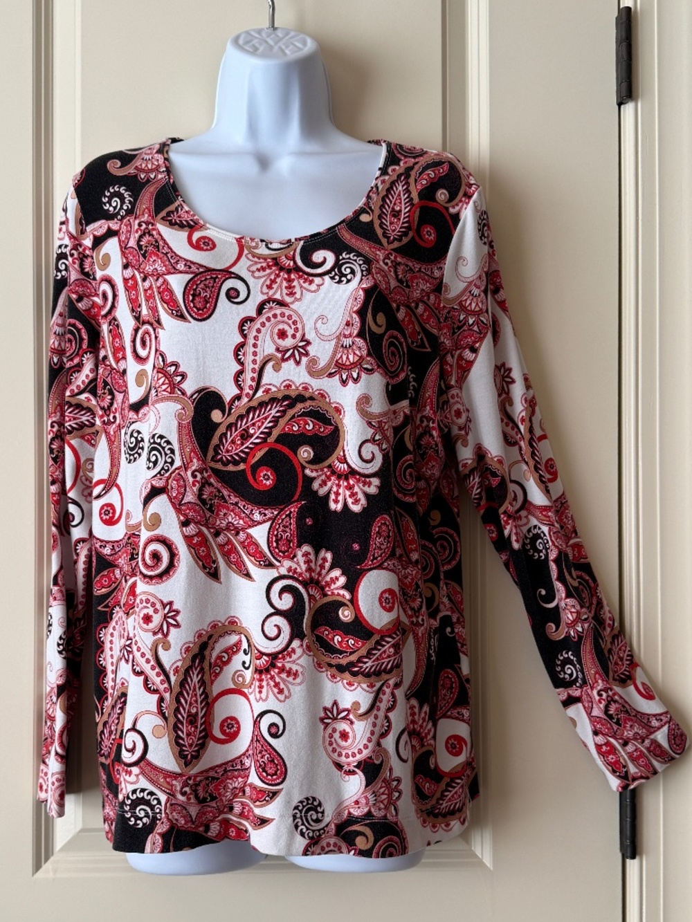 Chico's Long Sleeve Knit Top size 2 (12)